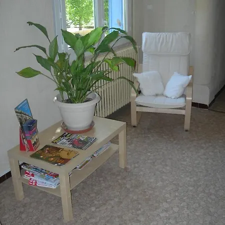 Les Acanthes Hotel