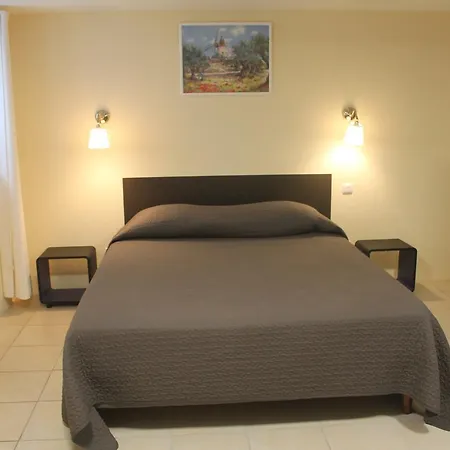 Les Acanthes Hotel 3*